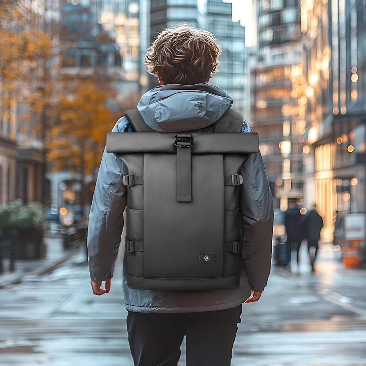 HK Expandable Travel Backpack  - Hiking Backpack Waterproof のレビューと価格