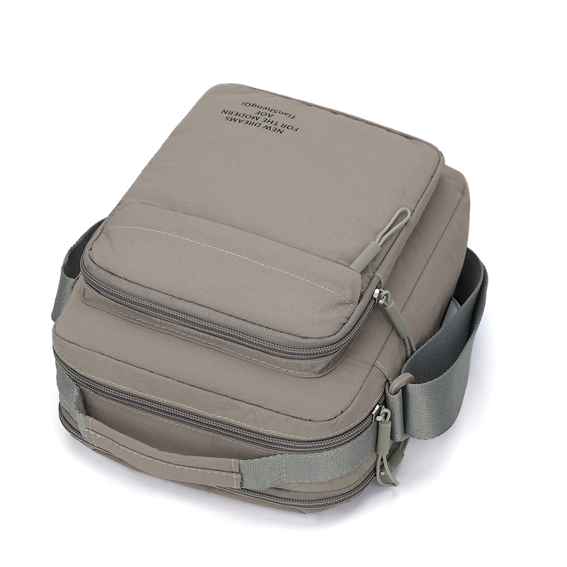 Men's Nylon Crossbody Backpack - Sling Backpack Shoulder のレビューと価格