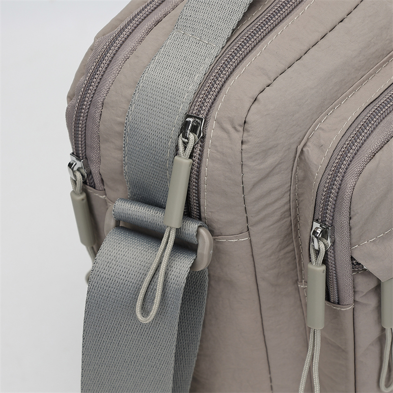 Men's Nylon Crossbody Backpack - Sling Backpack Shoulder のレビューと価格