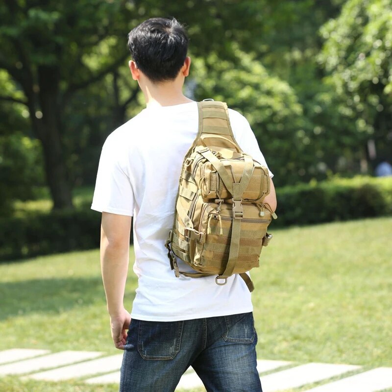 Camouflage Tactical Crossbody  - Hiking Backpack Waterproof のレビューと価格